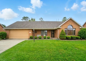 1775 Fox Ridge Drive, Springfield, Ohio 45503, 2 Bedrooms Bedrooms, ,2 BathroomsBathrooms,Residential,For Sale,Fox Ridge,1038909