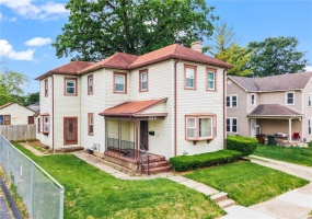 323 Miami Street, Piqua, Ohio 45356, 3 Bedrooms Bedrooms, ,1 BathroomBathrooms,Residential,For Sale,Miami,1038908