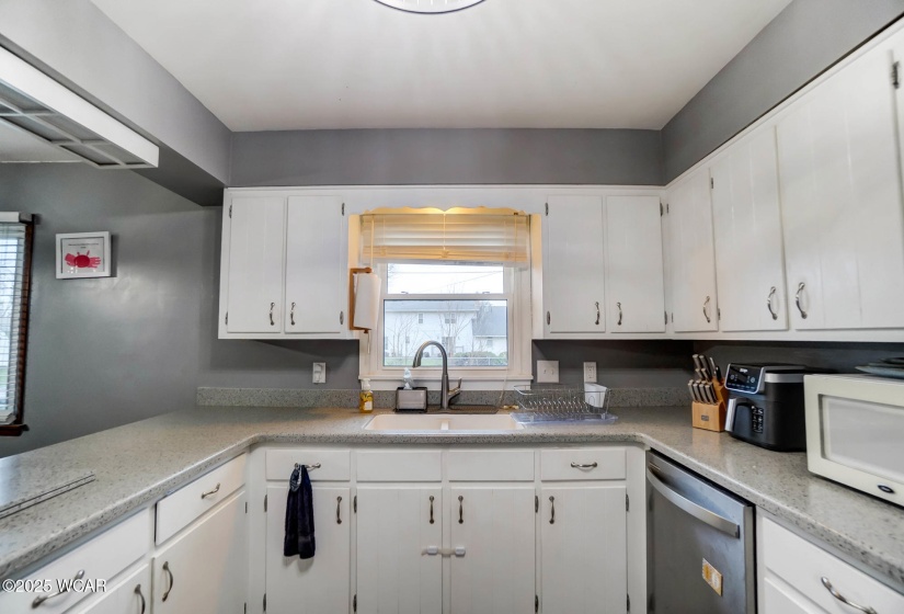 2861 Hummingbird Street, Lima, Ohio, 3 Bedrooms Bedrooms, ,2 BathroomsBathrooms,Residential,For Sale,Hummingbird,306732