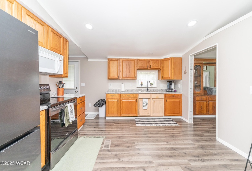 1203 Chateau Court, Findlay, Ohio, 3 Bedrooms Bedrooms, ,2 BathroomsBathrooms,Residential,For Sale,Chateau,307186