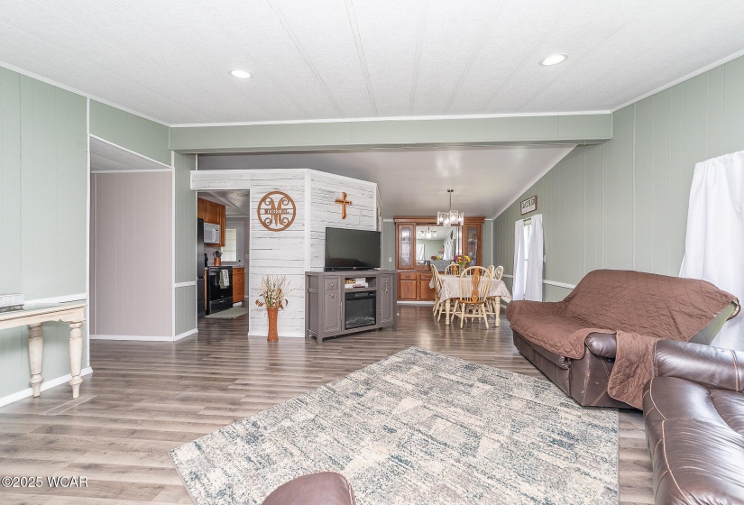 1203 Chateau Court, Findlay, Ohio, 3 Bedrooms Bedrooms, ,2 BathroomsBathrooms,Residential,For Sale,Chateau,307186