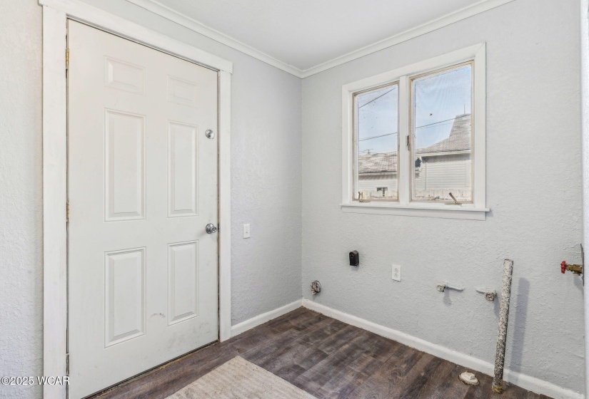409 High Street, Kenton, Ohio, 3 Bedrooms Bedrooms, ,2 BathroomsBathrooms,Residential,For Sale,High,306484