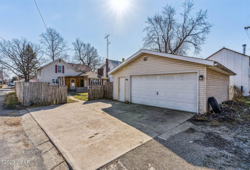 409 High Street, Kenton, Ohio, 3 Bedrooms Bedrooms, ,2 BathroomsBathrooms,Residential,For Sale,High,306484