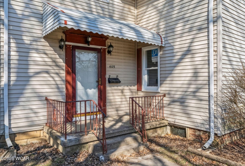 409 High Street, Kenton, Ohio, 3 Bedrooms Bedrooms, ,2 BathroomsBathrooms,Residential,For Sale,High,306484