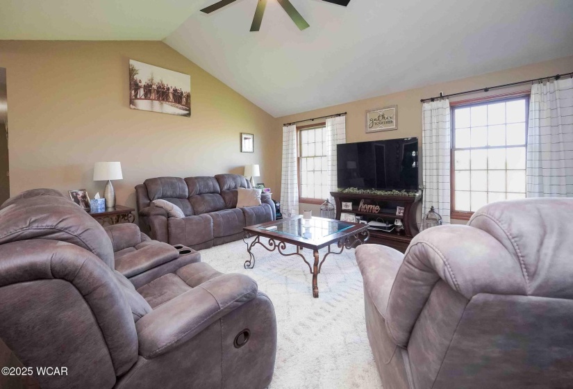 16070 Rd S, Columbus Grove, Ohio, 3 Bedrooms Bedrooms, ,2 BathroomsBathrooms,Residential,For Sale,Rd S,307167