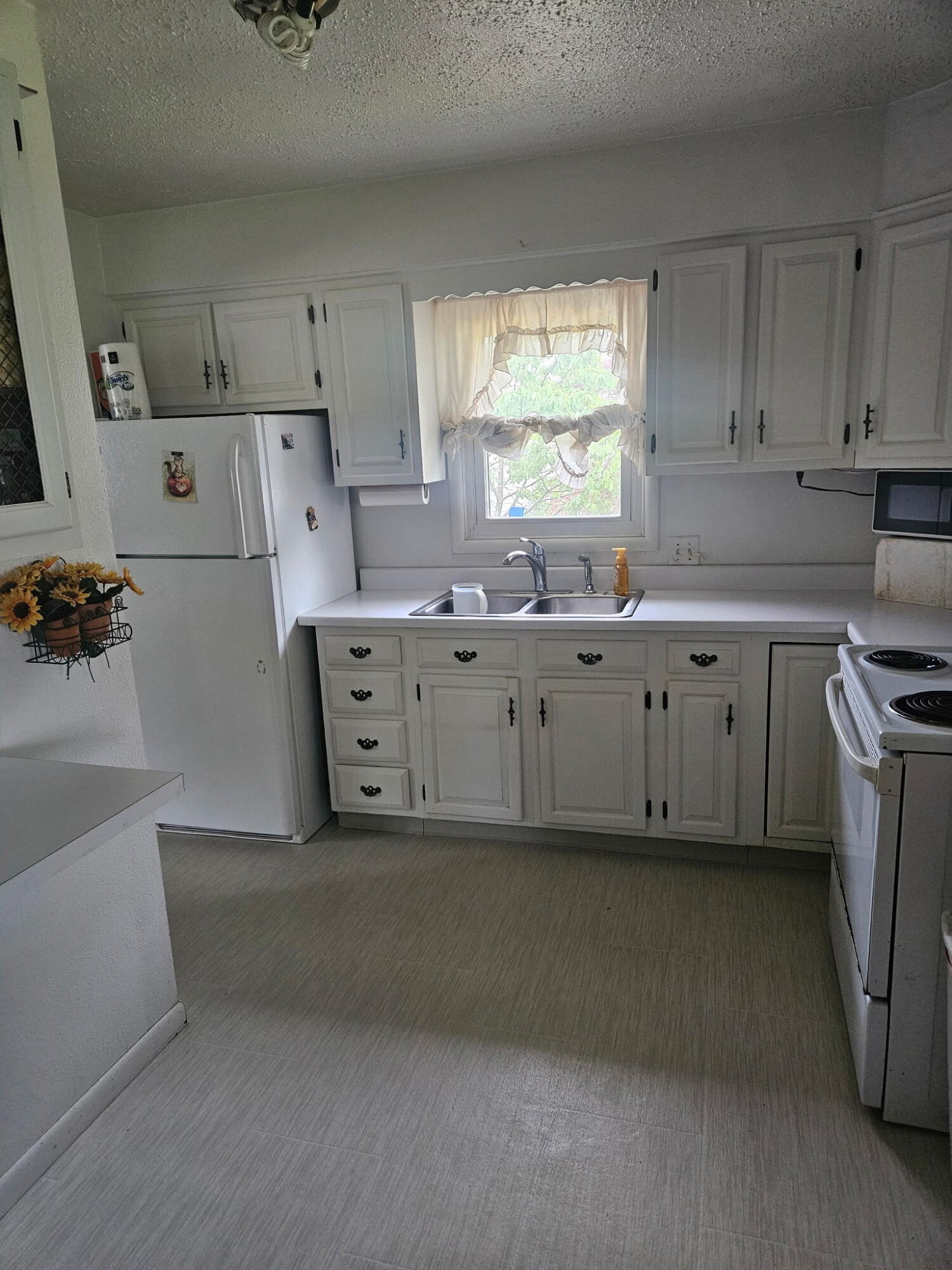 490 Glendale Drive, Troy, Ohio 45373