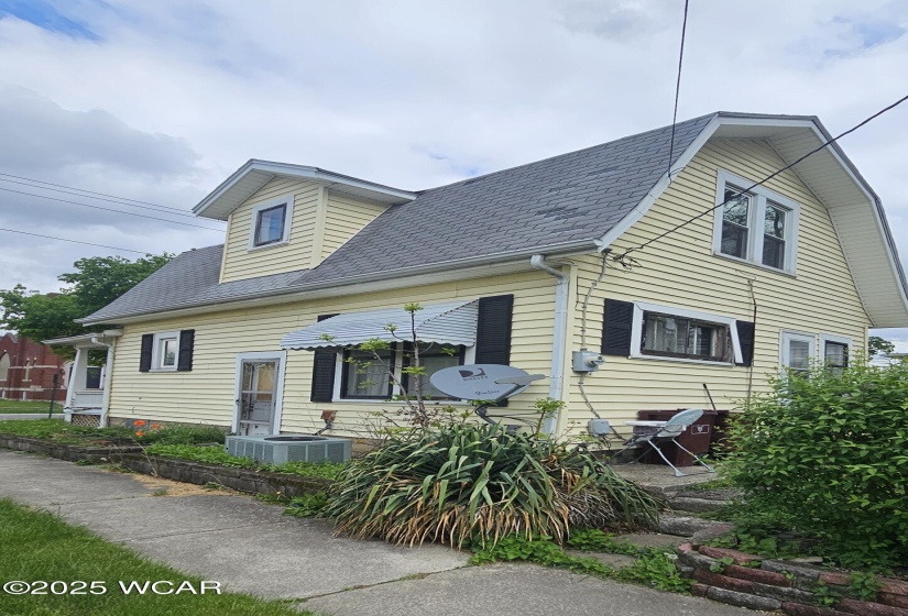 1179 High Street, Lima, Ohio, 2 Bedrooms Bedrooms, ,1 BathroomBathrooms,Residential,For Sale,High,307197