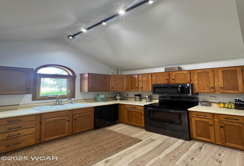 10066 Township Road 32, Arlington, Ohio, 5 Bedrooms Bedrooms, ,2 BathroomsBathrooms,Residential,For Sale,Township Road 32,306764