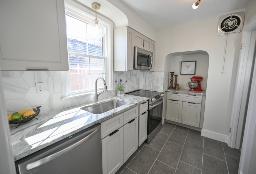 20250401-115 Kewberry-033