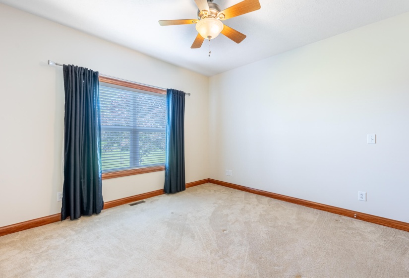 11370 Crottinger-23