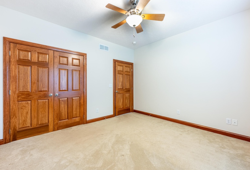 11370 Crottinger-24