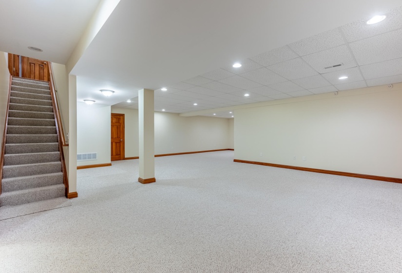 11370 Crottinger-25