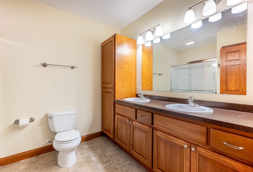 11370 Crottinger-32