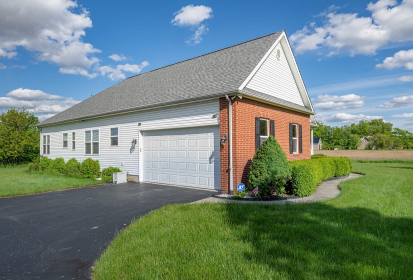 11370 Crottinger-40