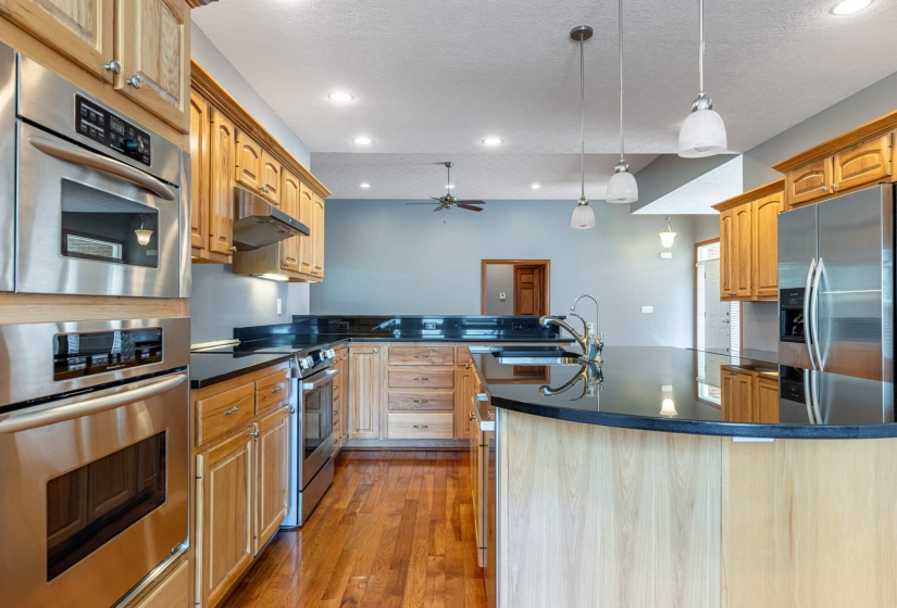 11370 Crottinger-9
