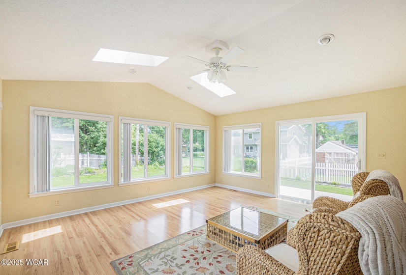2069 High Ridge Road, Lima, Ohio, 4 Bedrooms Bedrooms, ,2 BathroomsBathrooms,Residential,For Sale,High Ridge,307199