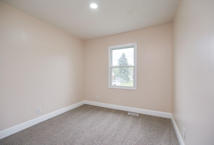 17-web-or-mls-1136-wendall-ave