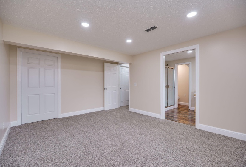 28-web-or-mls-1136-wendall-ave