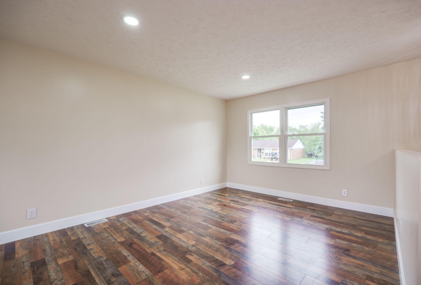 8-web-or-mls-1136-wendall-ave