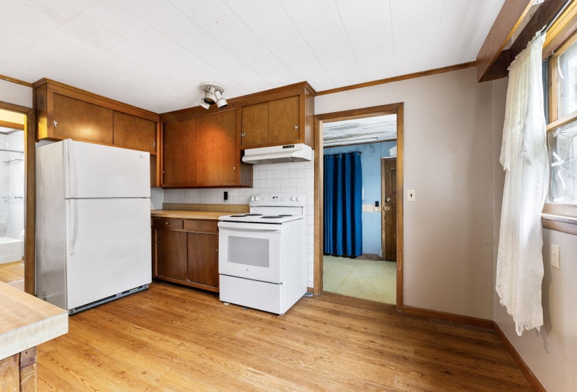 208 Pickrelltown Rd (Interior)-6