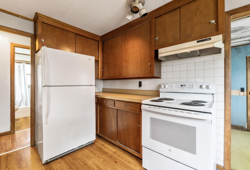 208 Pickrelltown Rd (Interior)-10