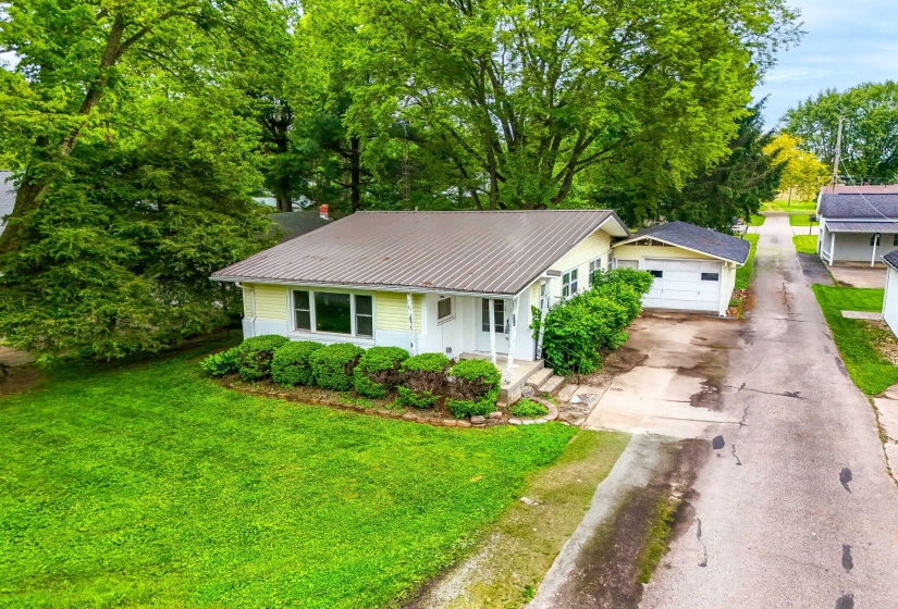 208 Pickrelltown Rd (Drone)-1