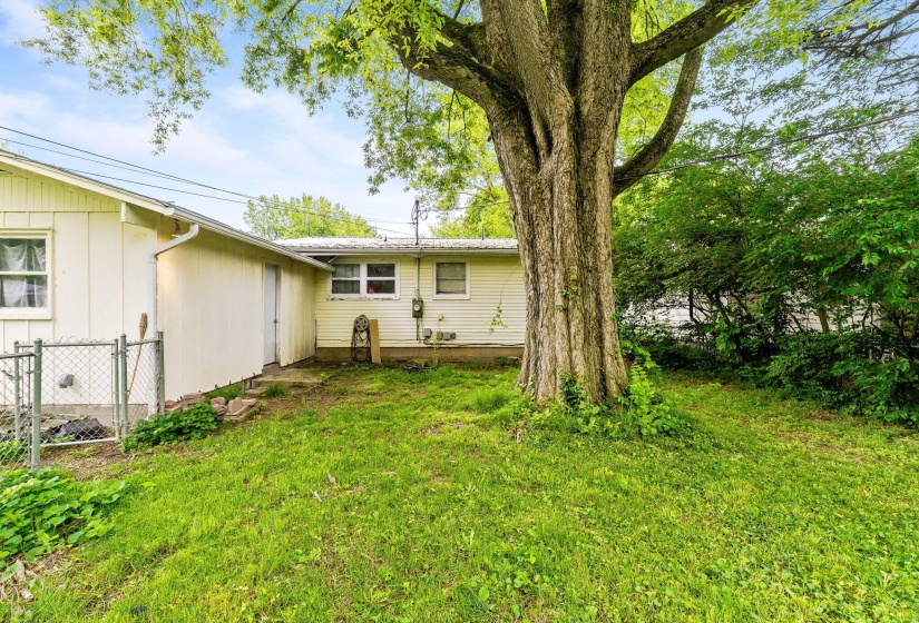 208 Pickrelltown Rd (Exterior)-9