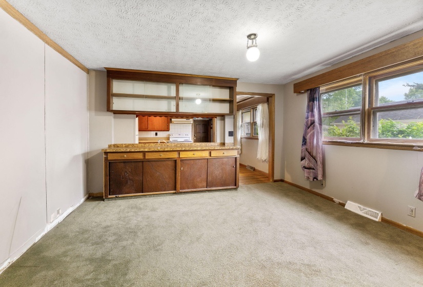 208 Pickrelltown Rd (Interior)-3