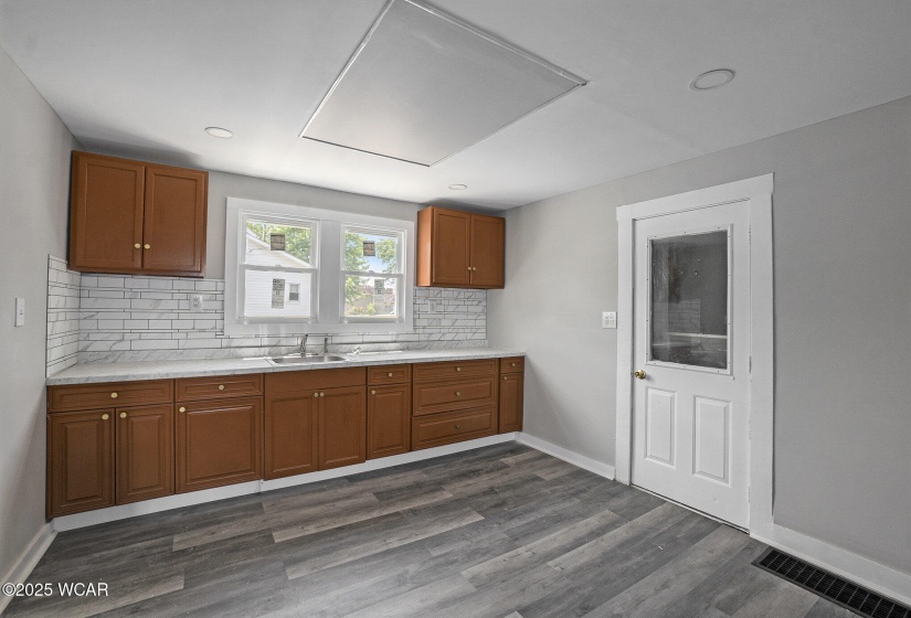526 Pine Street, Lima, Ohio, 3 Bedrooms Bedrooms, ,1 BathroomBathrooms,Residential,For Sale,Pine,307209