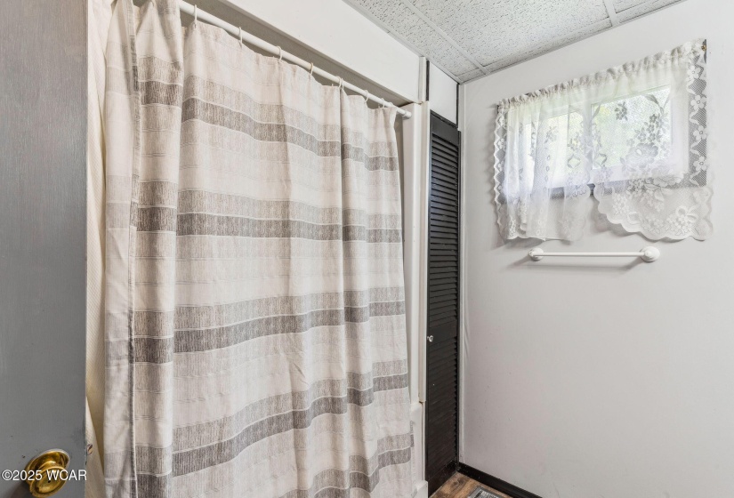 518 Center St. Street, Kenton, Ohio, 3 Bedrooms Bedrooms, ,1 BathroomBathrooms,Residential,For Sale,Center St.,307207