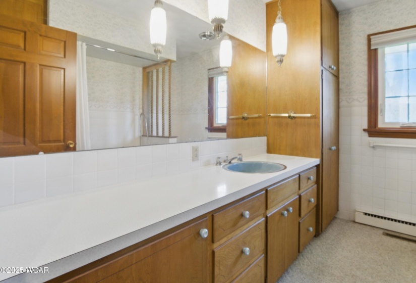 202 Wassenberg Drive, Van Wert, Ohio, 2 Bedrooms Bedrooms, ,2 BathroomsBathrooms,Residential,For Sale,Wassenberg,306759