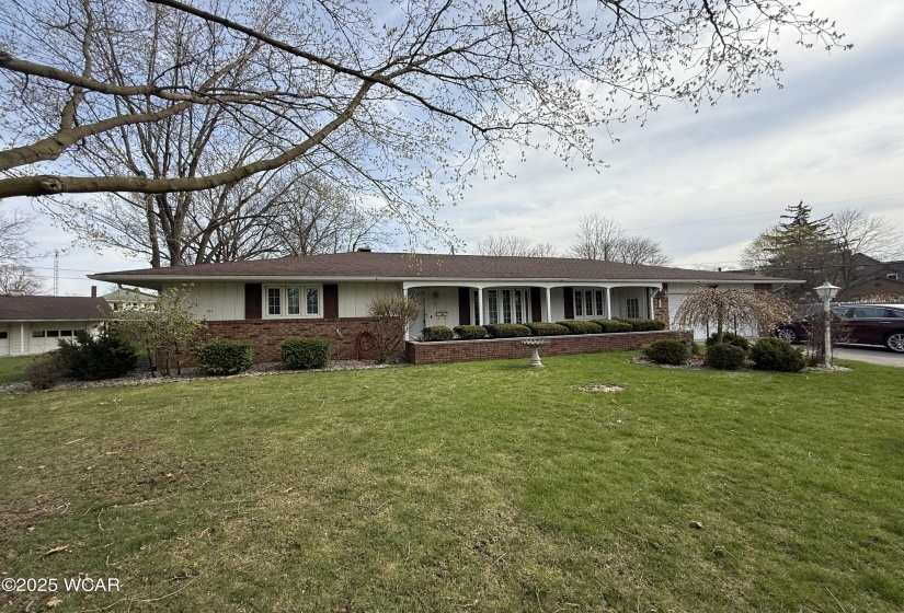 202 Wassenberg Drive, Van Wert, Ohio, 2 Bedrooms Bedrooms, ,2 BathroomsBathrooms,Residential,For Sale,Wassenberg,306759