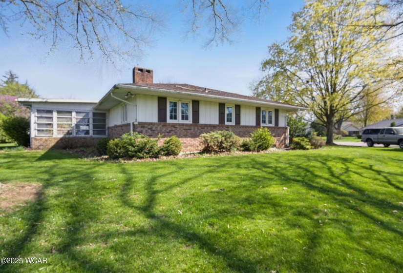 202 Wassenberg Drive, Van Wert, Ohio, 2 Bedrooms Bedrooms, ,2 BathroomsBathrooms,Residential,For Sale,Wassenberg,306759