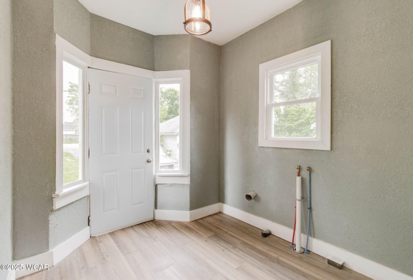 1157 High Street, Lima, Ohio, 4 Bedrooms Bedrooms, ,1 BathroomBathrooms,Residential,For Sale,High,307213