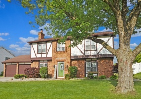 1393 Oaktree Drive, Greenville, Ohio 45331, 4 Bedrooms Bedrooms, ,2 BathroomsBathrooms,Residential,For Sale,Oaktree,1038969