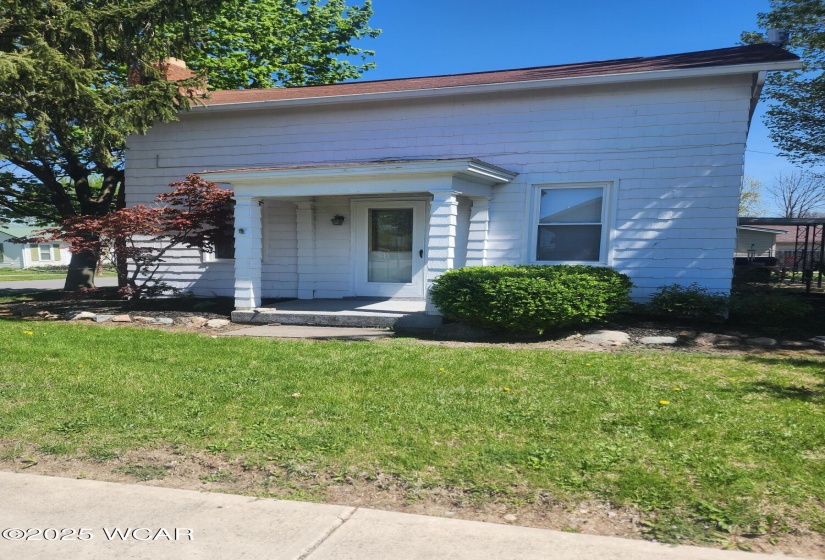 204 Jackson St Street, Bluffton, Ohio, 2 Bedrooms Bedrooms, ,1 BathroomBathrooms,Residential,For Sale,Jackson St,306892