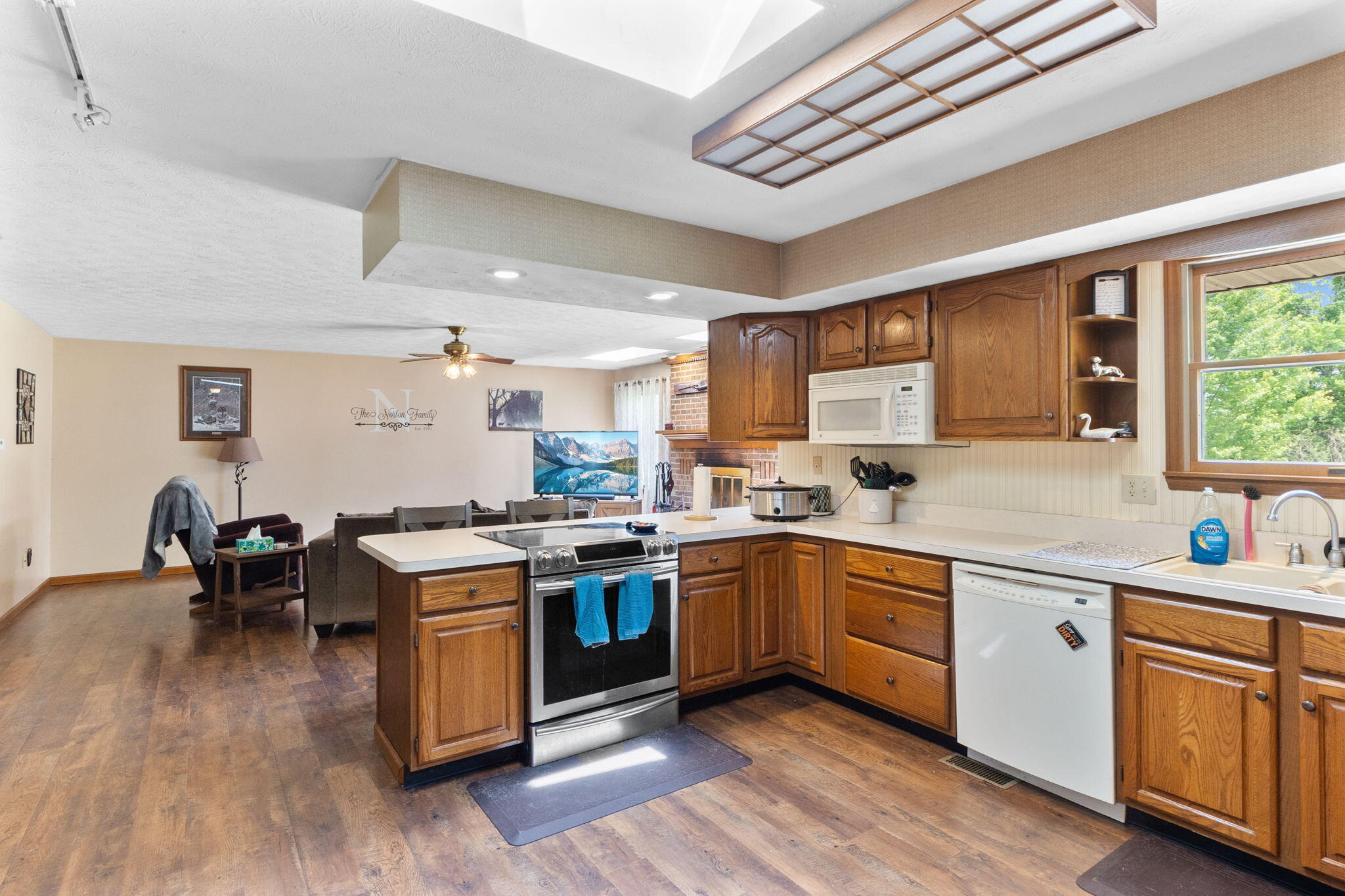 1006 Blue Jay Drive, Enon, Ohio 45323