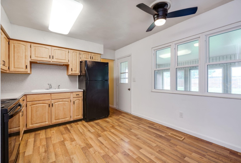15-web-or-mls-1052-greenfield-dr