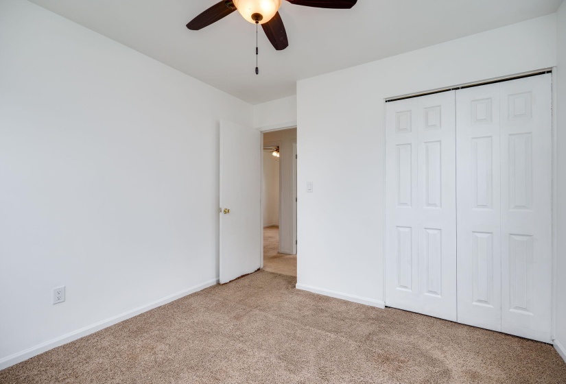 25-web-or-mls-1052-greenfield-dr