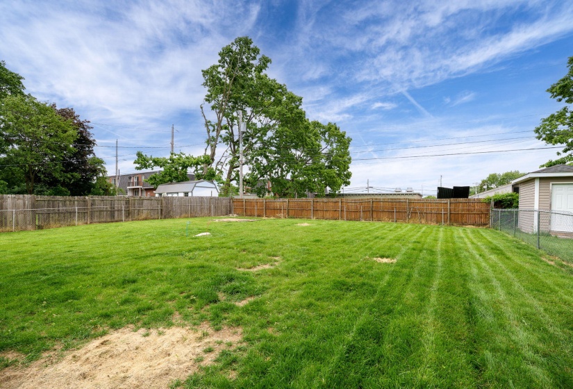 31-web-or-mls-1052-greenfield-dr