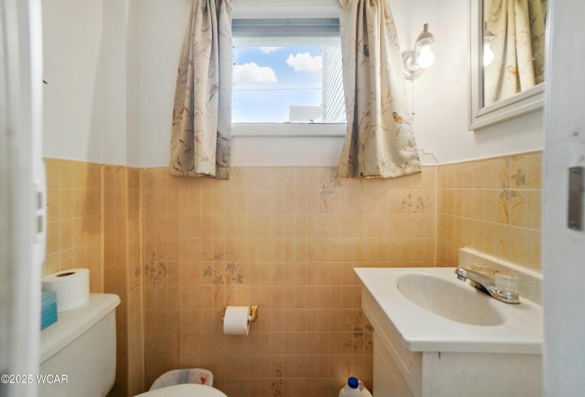 219 W O CONNOR Avenue, Lima, Ohio, 3 Bedrooms Bedrooms, ,1 BathroomBathrooms,Residential,For Sale,W O CONNOR,307203