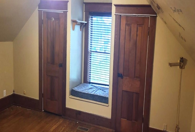 2nd floor sittingroom