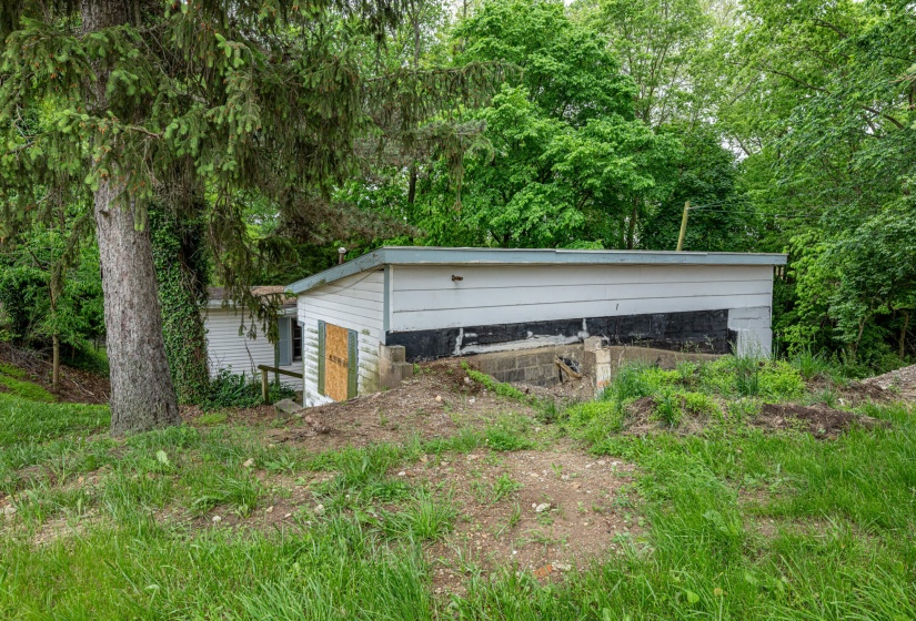 222 S Pike-15