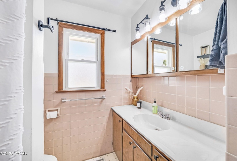 2446 Marion Drive, Findlay, Ohio, 3 Bedrooms Bedrooms, ,1 BathroomBathrooms,Residential,For Sale,Marion,307231