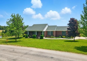 5001 Charleston Clifton Road, South Charleston, Ohio 45368, 3 Bedrooms Bedrooms, ,2 BathroomsBathrooms,Residential,For Sale,Charleston Clifton,1038993