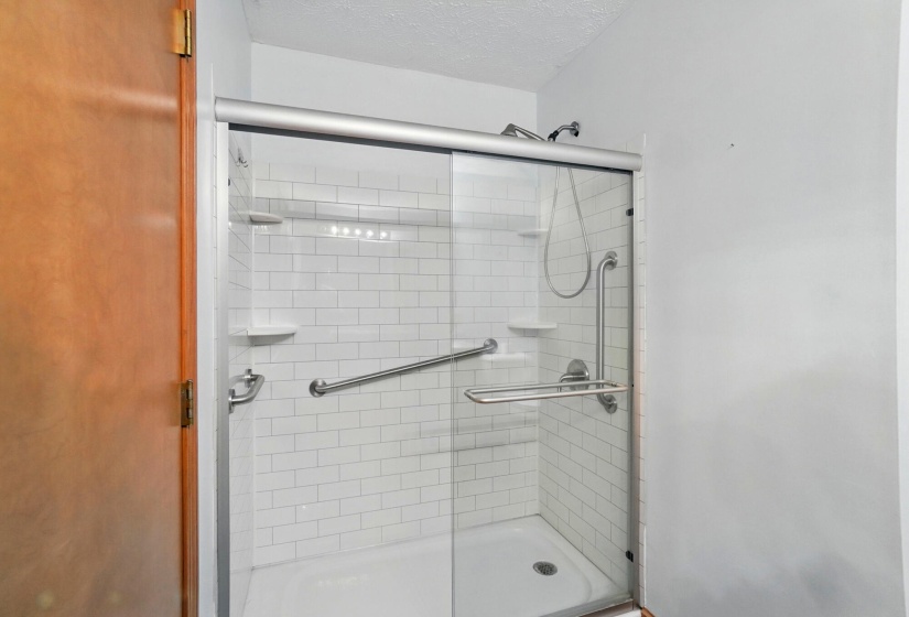 Primary Bathroom - 3