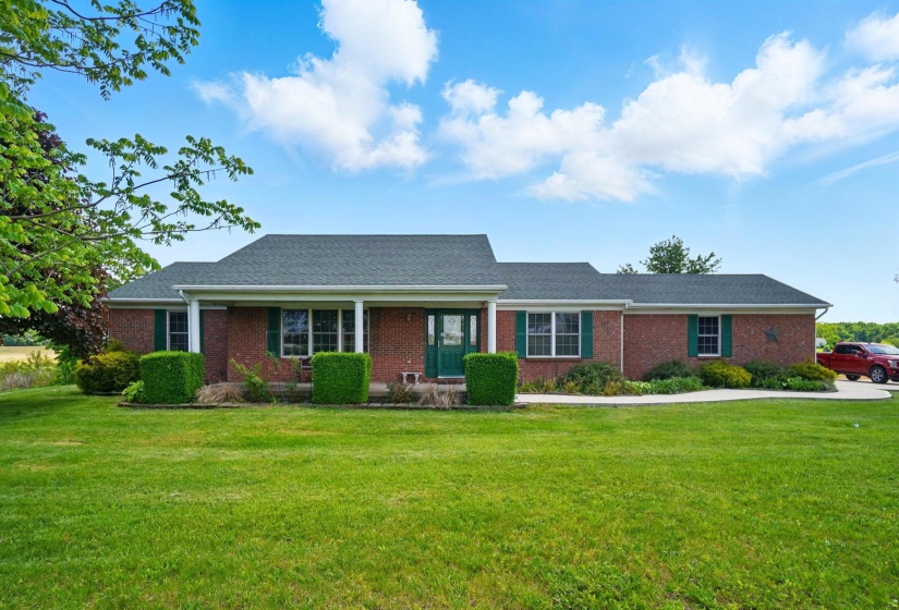 Welcome to 5001 S Charleston Clifton Rd