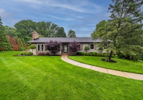 849 Barth Lane, Kettering, Ohio 45429, 4 Bedrooms Bedrooms, ,3 BathroomsBathrooms,Residential,For Sale,Barth,1038994