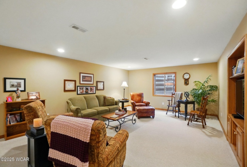 4042 Bur Oak Trail, Lima, Ohio, 3 Bedrooms Bedrooms, ,3 BathroomsBathrooms,Residential,For Sale,Bur Oak,307204