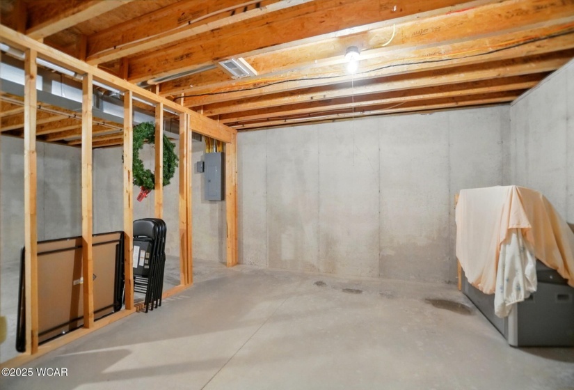 4042 Bur Oak Trail, Lima, Ohio, 3 Bedrooms Bedrooms, ,3 BathroomsBathrooms,Residential,For Sale,Bur Oak,307204